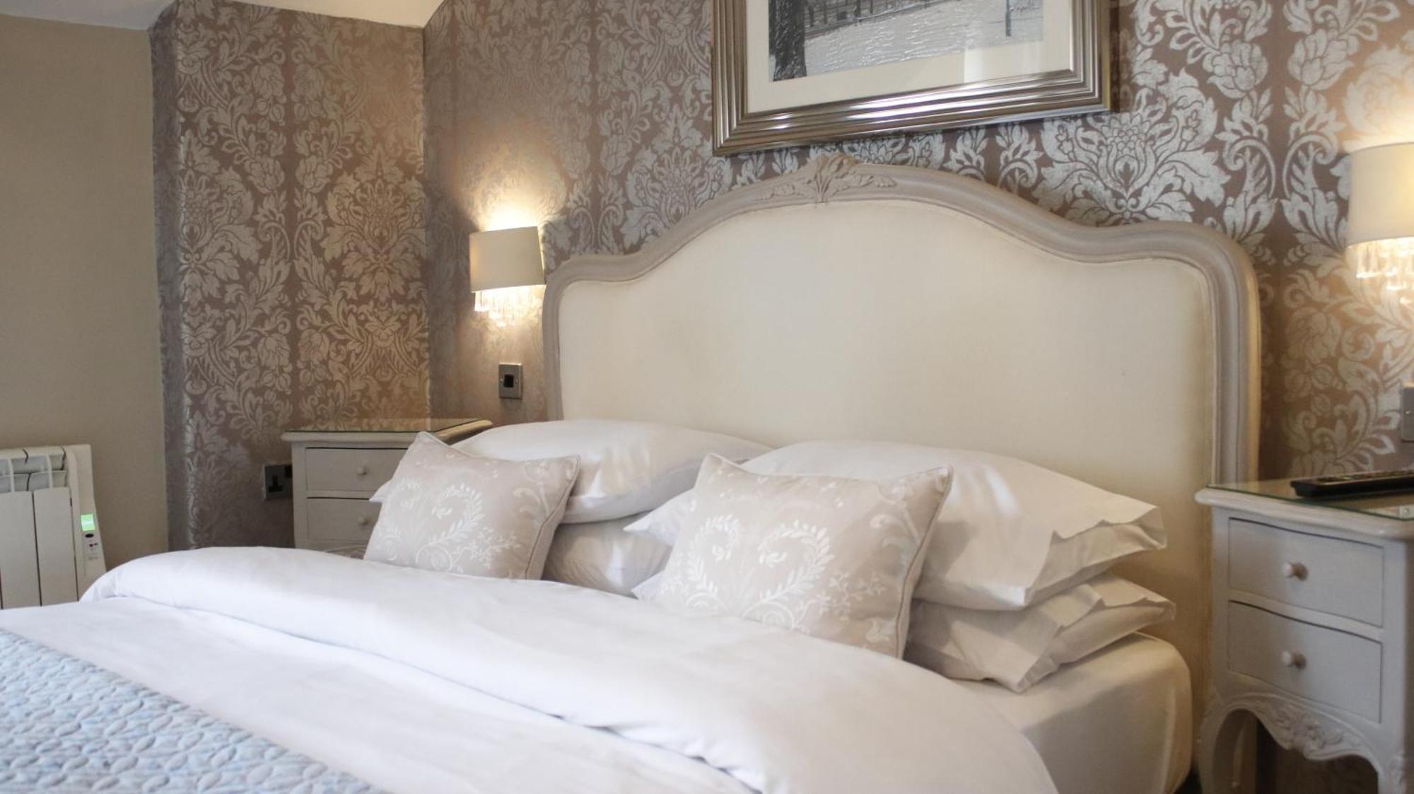 Bowness Bay Suites (Adults Only) Екстер'єр фото