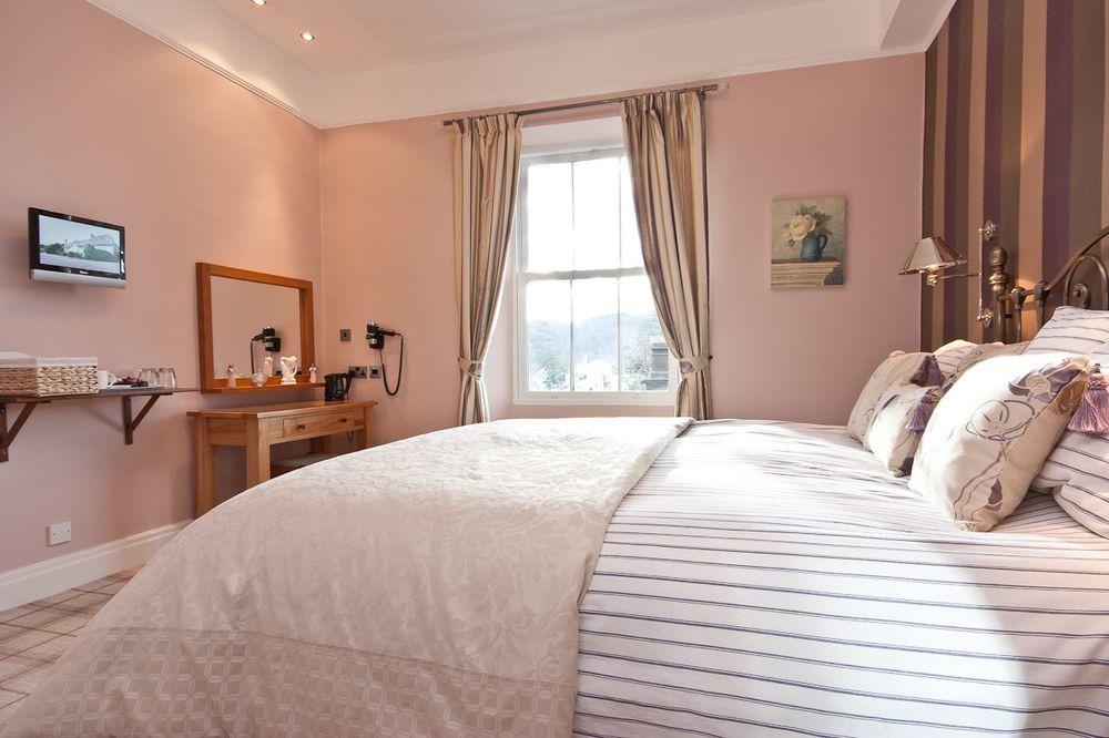 Bowness Bay Suites (Adults Only) Екстер'єр фото