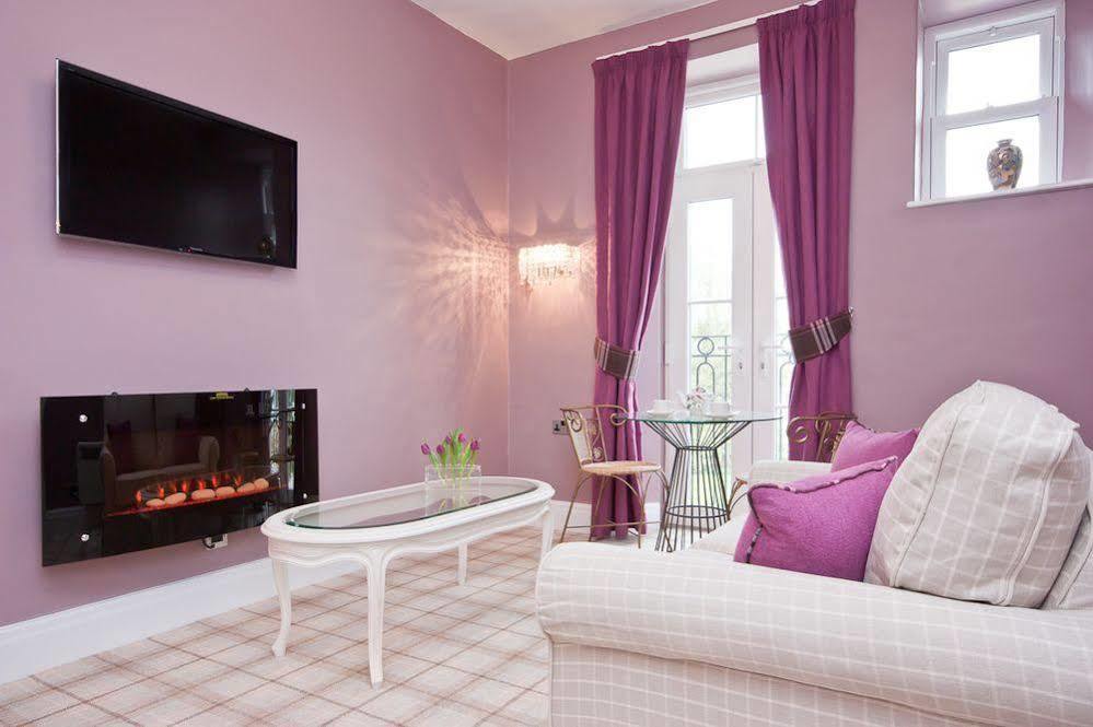 Bowness Bay Suites (Adults Only) Екстер'єр фото