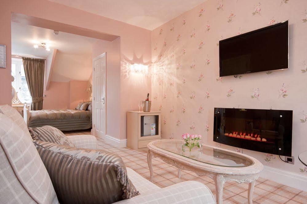 Bowness Bay Suites (Adults Only) Екстер'єр фото